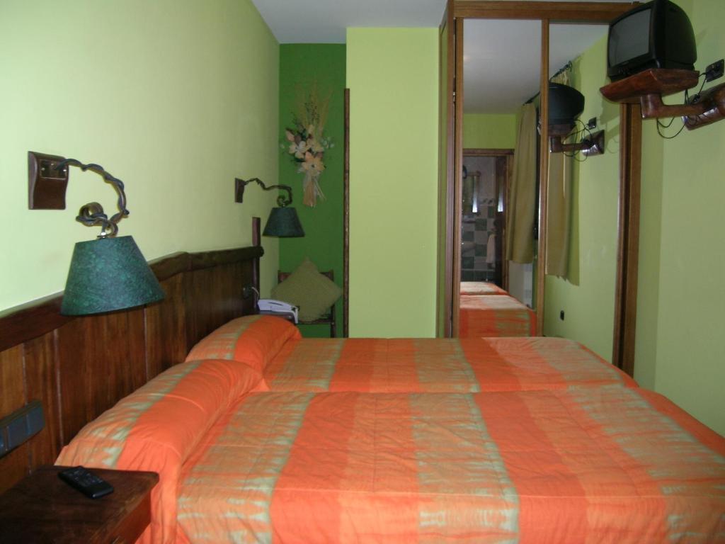 Hostal Xaloa Орио Екстериор снимка