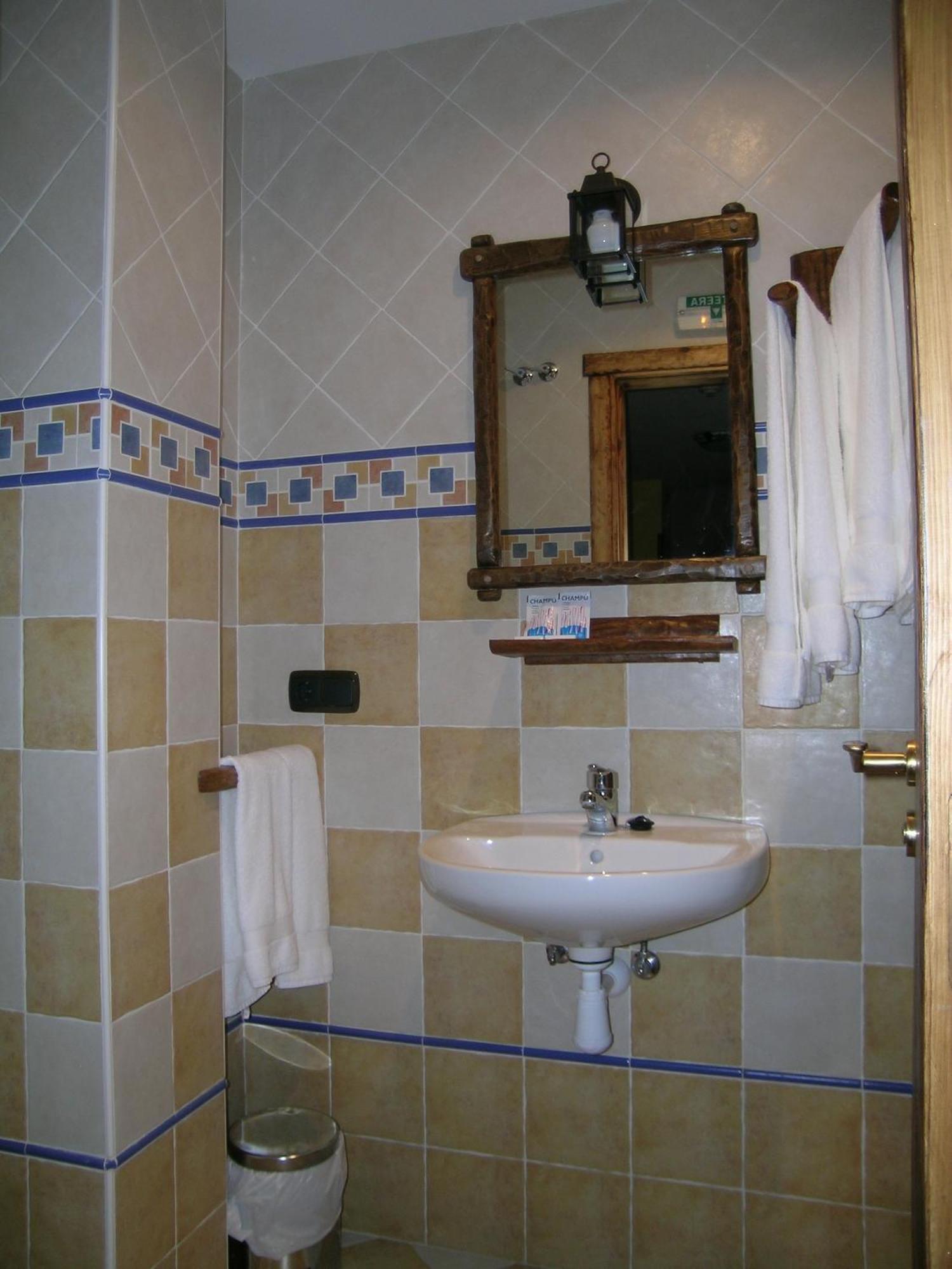 Hostal Xaloa Орио Екстериор снимка